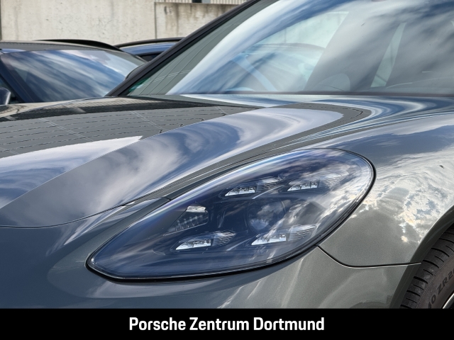 Porsche Panamera 4 E-Hybrid Platinum Edition