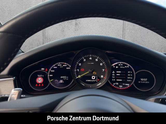 Porsche Panamera 4 E-Hybrid Platinum Edition