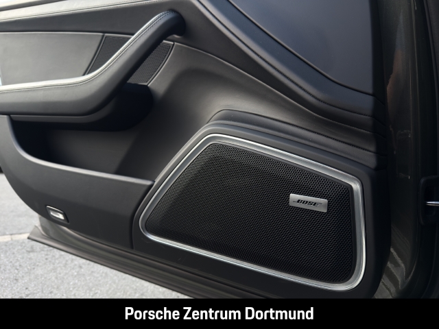 Porsche Panamera 4 E-Hybrid Platinum Edition