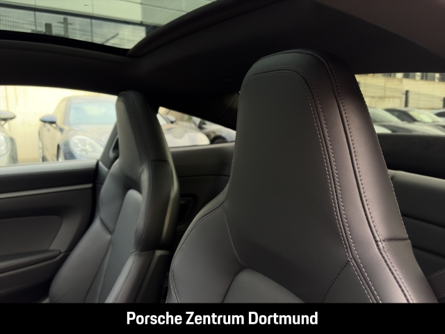 Porsche  992 -2 (911) Carrera