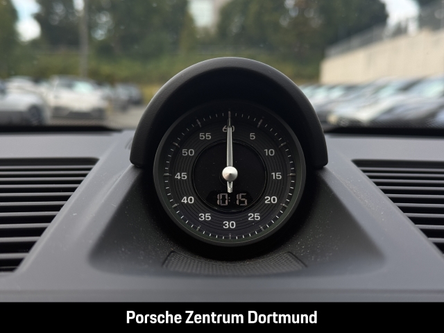 Porsche  992 -2 (911) Carrera