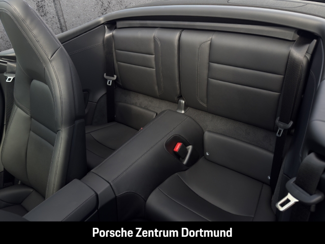 Porsche 992 -2 (911) Carrera 4S Cabriolet