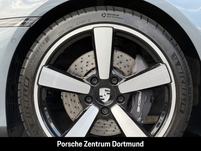 Porsche 992 -2 (911) Carrera Cabriolet