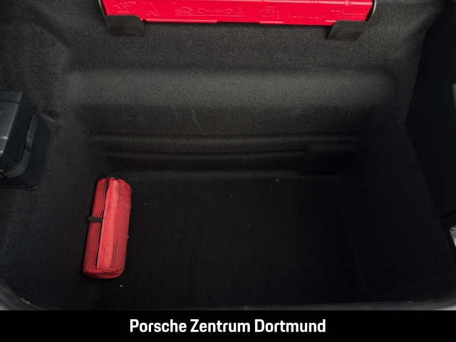 Porsche  992 -2 (911) Carrera