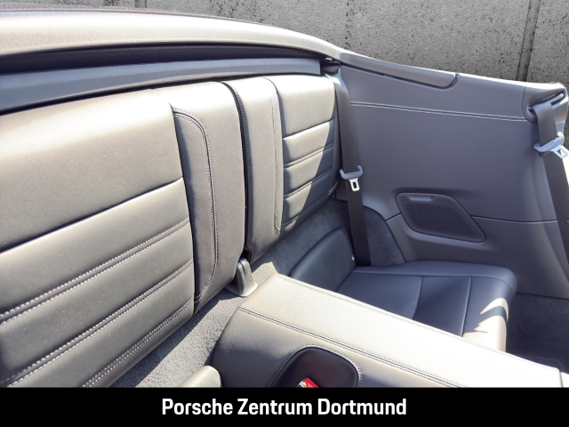 Porsche 992 -2 (911) Carrera Cabriolet