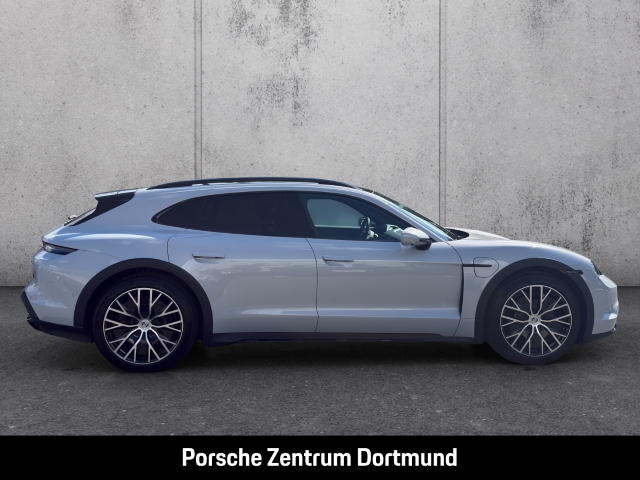 Porsche Taycan 4 Cross Turismo