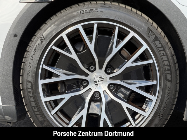 Porsche Taycan 4 Cross Turismo