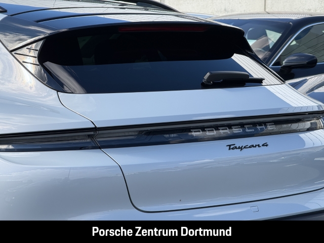 Porsche Taycan 4 Cross Turismo
