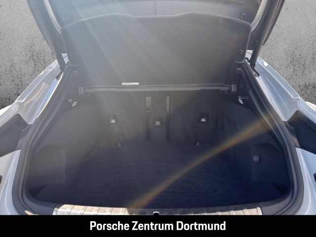 Porsche Taycan 4 Cross Turismo