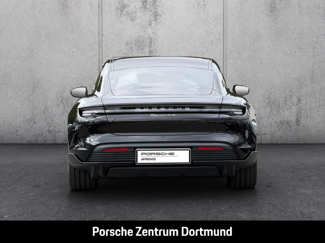 Porsche Taycan 4S