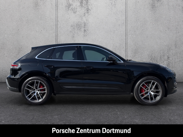 Porsche  Macan S