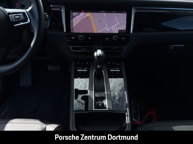 Porsche  Macan S