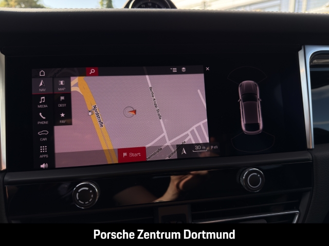 Porsche  Macan S