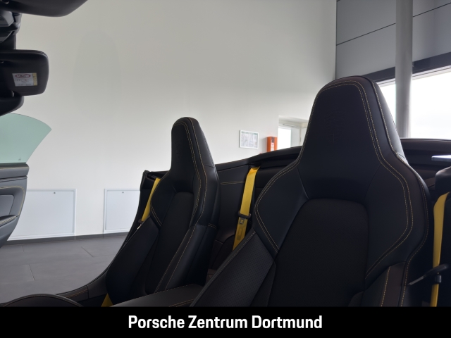 Porsche 992 -2 (911) Carrera Cabriolet