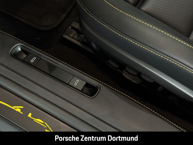 Porsche 992 -2 (911) Carrera Cabriolet