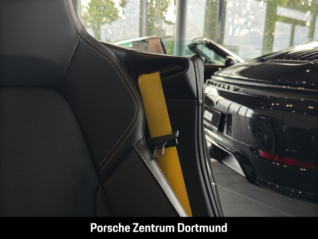 Porsche 992 -2 (911) Carrera Cabriolet