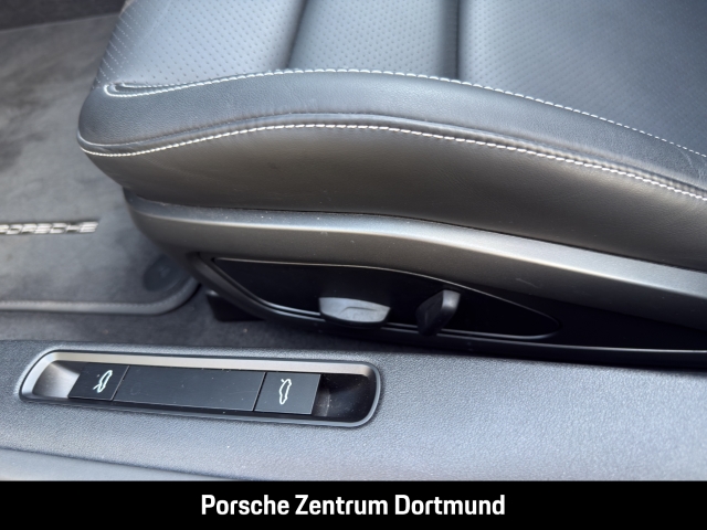 Porsche 992 -2 (911) Carrera Cabriolet