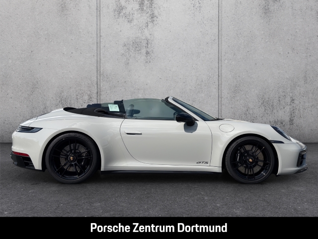 Porsche 992 (911) Carrera 4 GTS Cabriolet