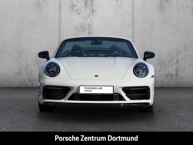 Porsche 992 (911) Carrera 4 GTS Cabriolet