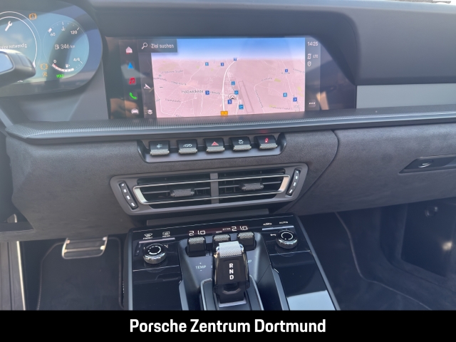 Porsche 992 (911) Carrera 4 GTS Cabriolet