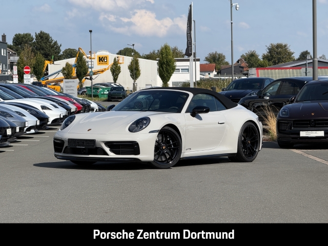 Porsche 992 (911) Carrera 4 GTS Cabriolet