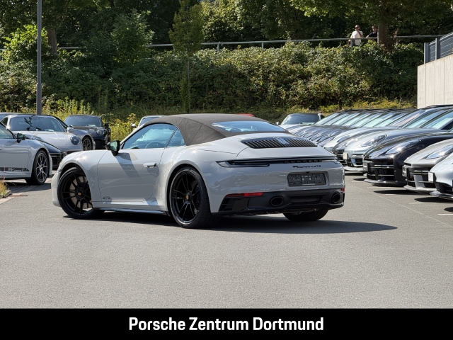 Porsche 992 (911) Carrera 4 GTS Cabriolet