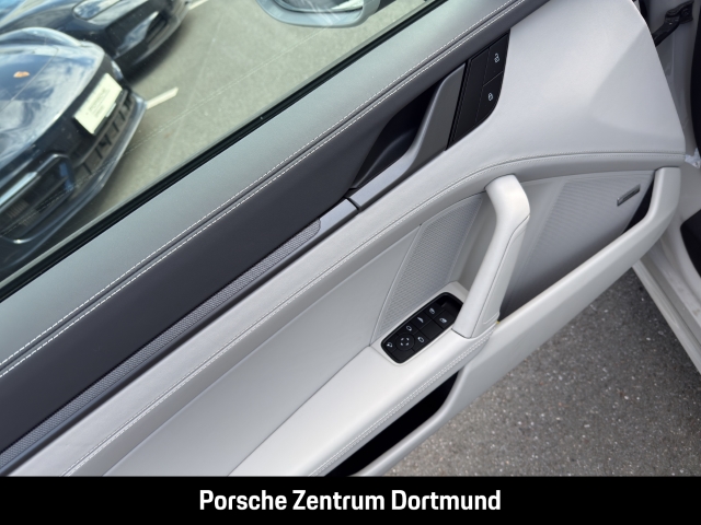 Porsche  992 (911) Carrera Cabriolet