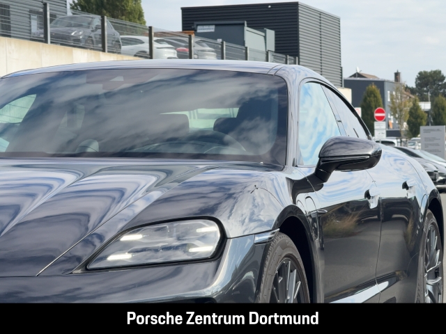 Porsche Taycan GTS
