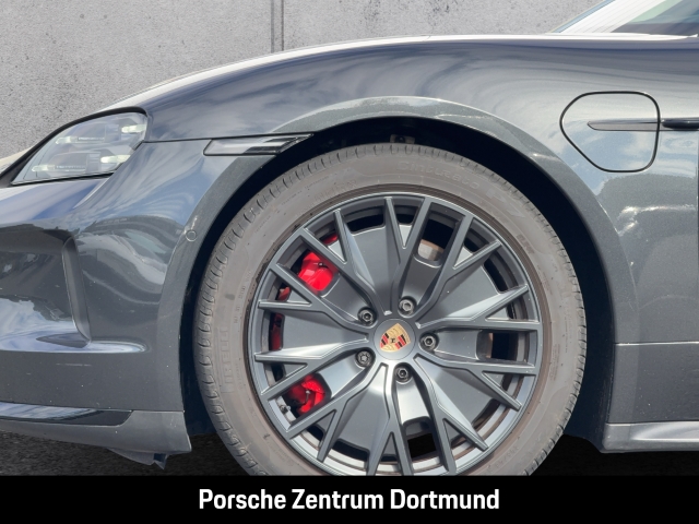 Porsche Taycan GTS