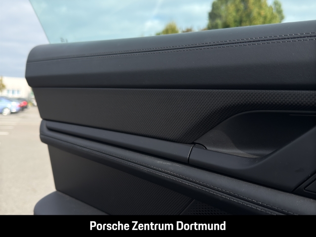 Porsche Taycan GTS