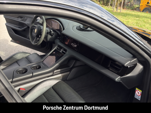 Porsche Taycan GTS