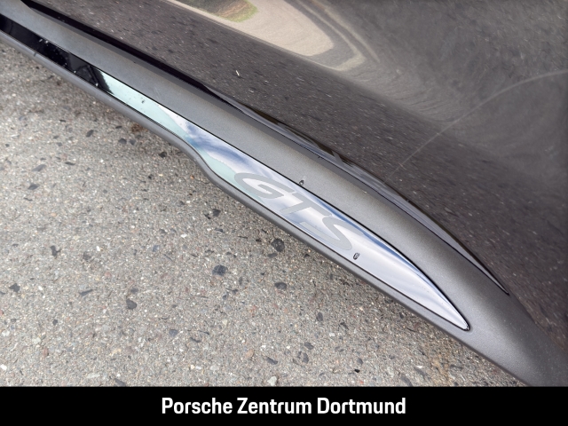 Porsche Taycan GTS