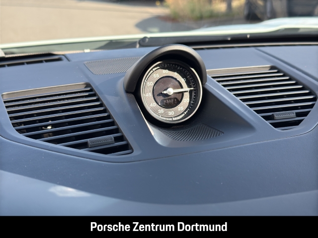 Porsche 992 -2 (911) Carrera T