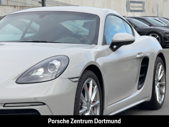 Porsche Cayman 718 S