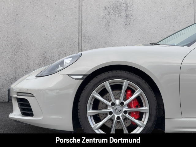 Porsche Cayman 718 S