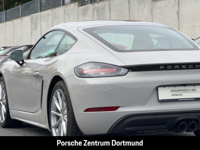 Porsche Cayman 718 S