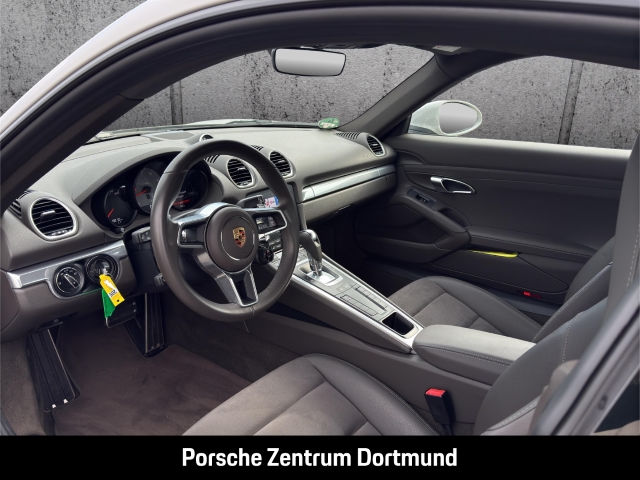 Porsche Cayman 718 S