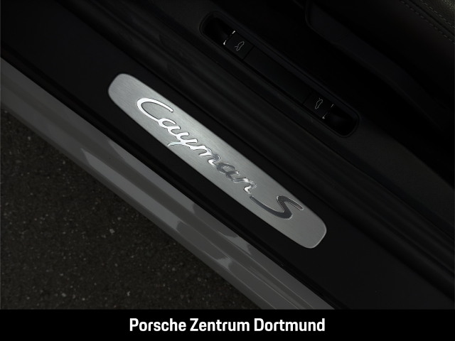 Porsche Cayman 718 S