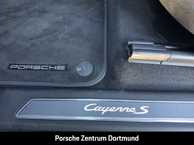 Porsche Cayenne S Nachtsicht Head-Up Surround-View BOSE