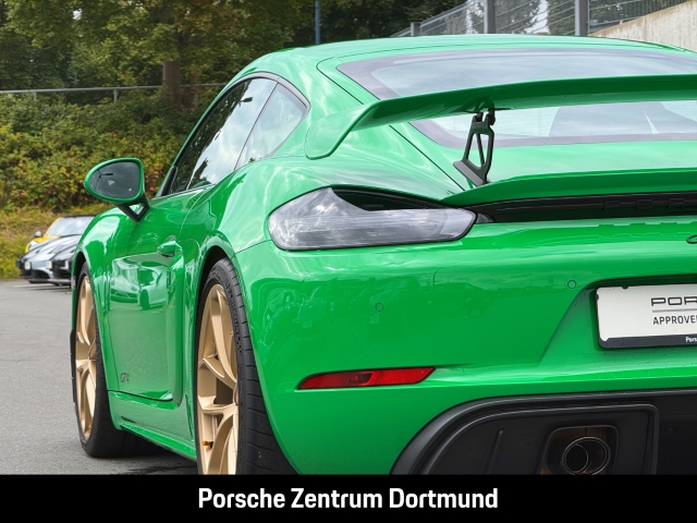 Porsche Cayman 718 GT4
