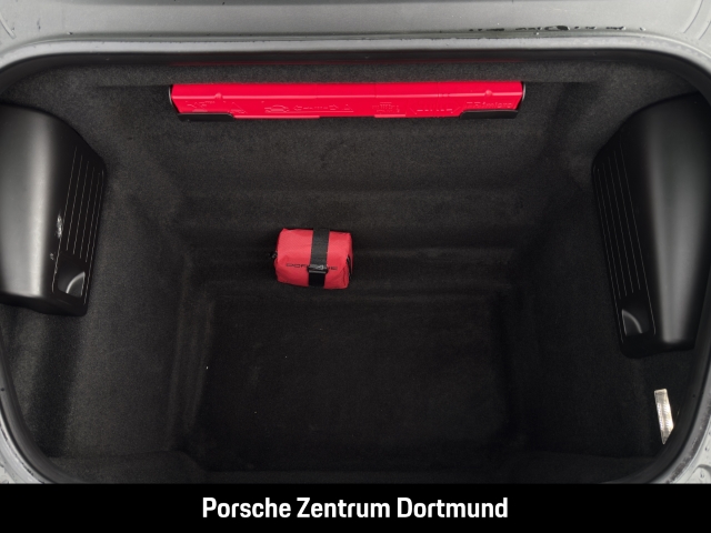 Porsche Cayman 718 GT4