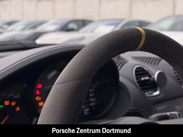 Porsche Cayman 718 GT4