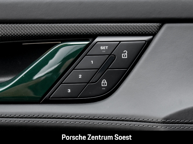 Porsche Taycan 21''/BOSE/HD-MATRIX LED/ELECTRIC SPORT SOUND