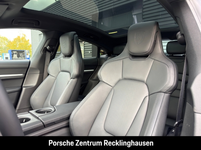 Porsche Taycan Black Edition InnoDrive Sportabgas HUD