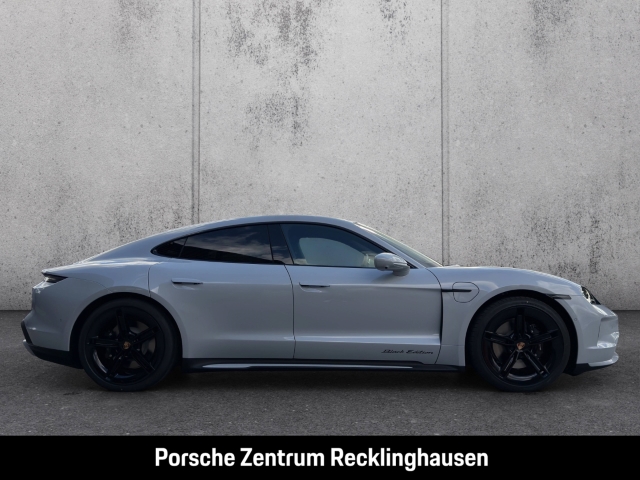 Porsche Taycan Black Edition InnoDrive Sportabgas HUD