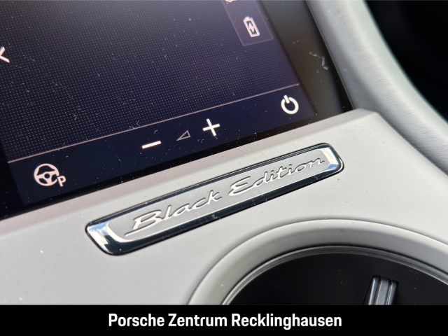 Porsche Taycan Black Edition InnoDrive Sportabgas HUD