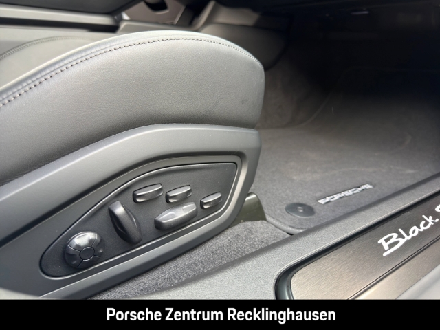 Porsche Taycan Black Edition InnoDrive Sportabgas HUD