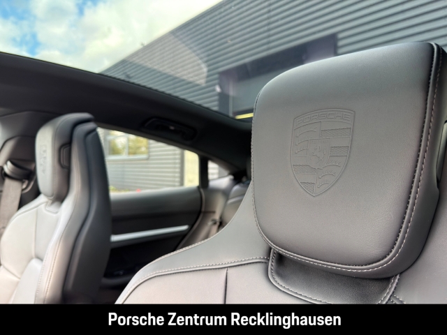 Porsche Taycan Black Edition InnoDrive Sportabgas HUD