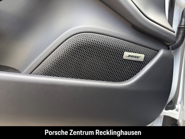 Porsche Taycan Black Edition InnoDrive Sportabgas HUD