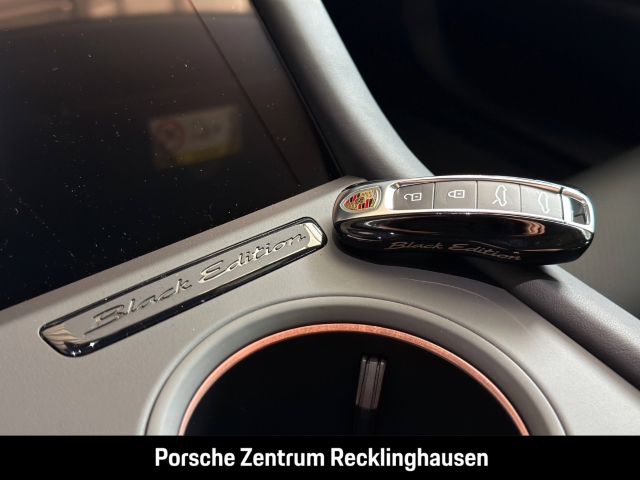 Porsche Taycan Black Edition InnoDrive Sportabgas HUD